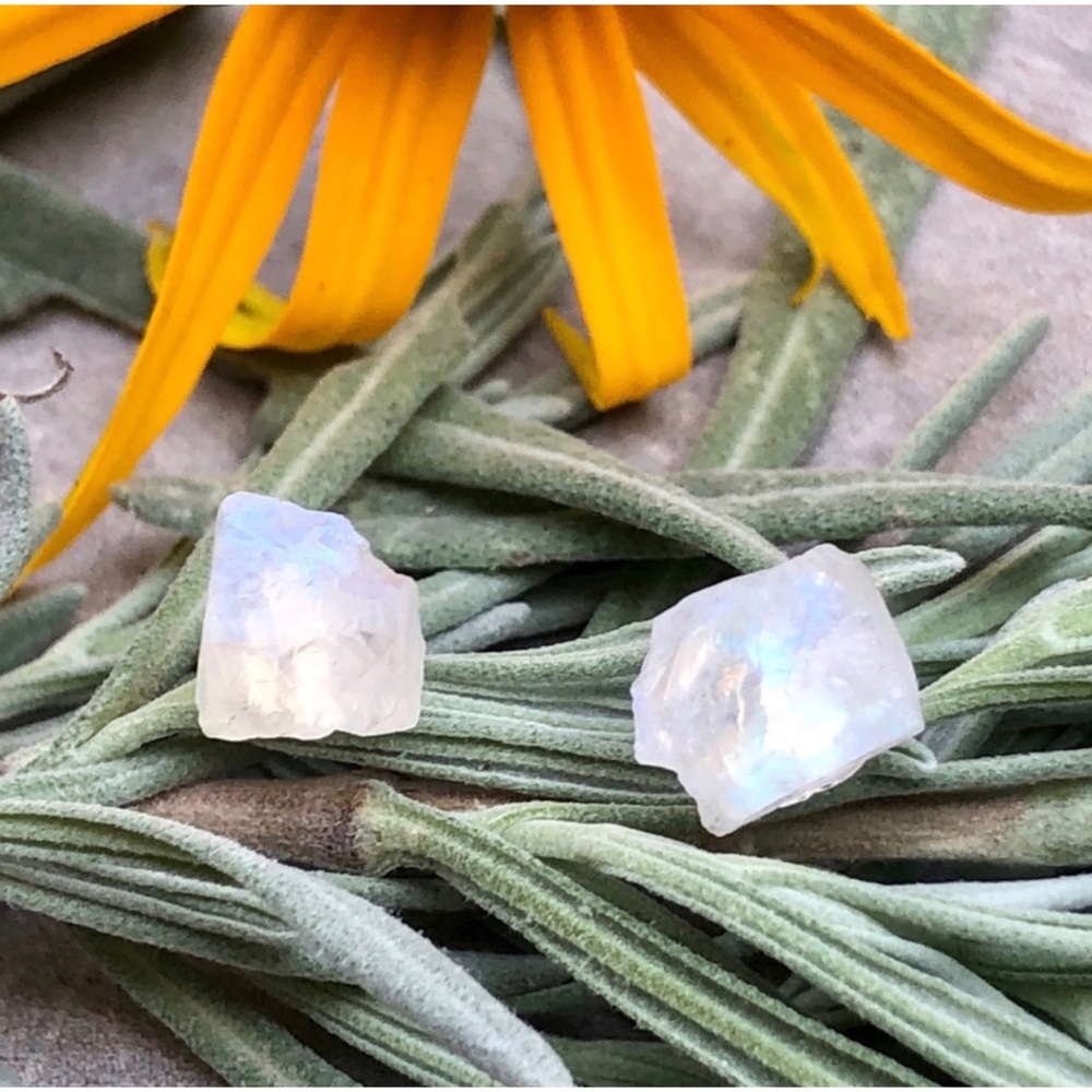 1 LEFT! Raw Moonstone Gemstone Crystal Stud Earrings - Picture 3 of 9